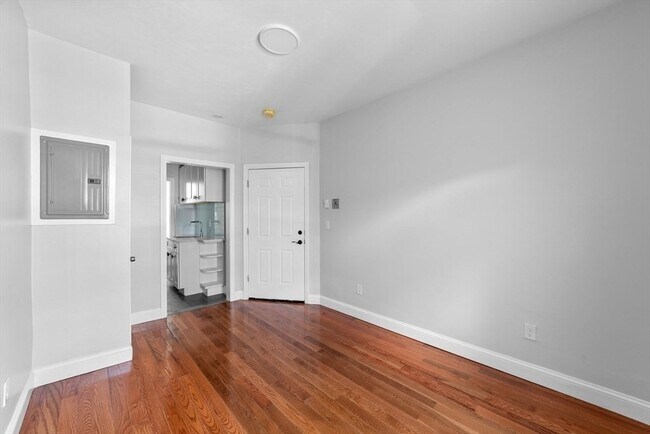 Building Photo - 2 Westerly St