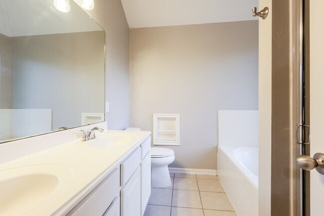 Building Photo - 2442 Keegan Hollow Ln