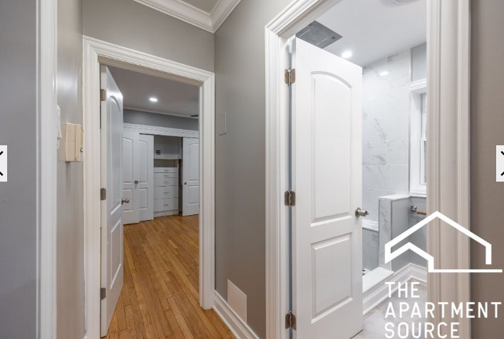 Building Photo - 5921 N Artesian Ave