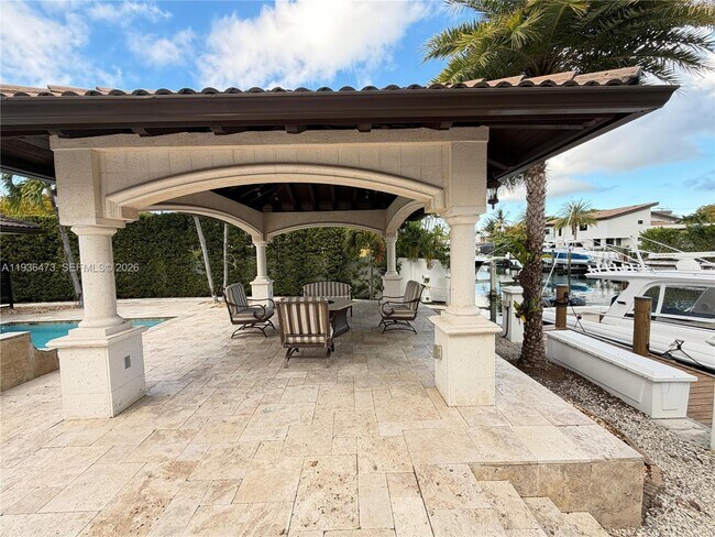 Building Photo - 13015 Biscayne Island Terrace