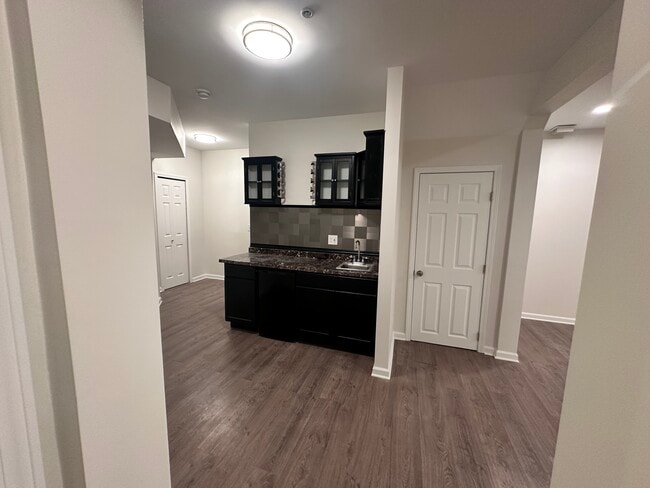 Building Photo - 1624 Caswell Pkwy