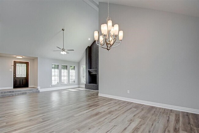 Building Photo - 2615 Woodstream Blvd