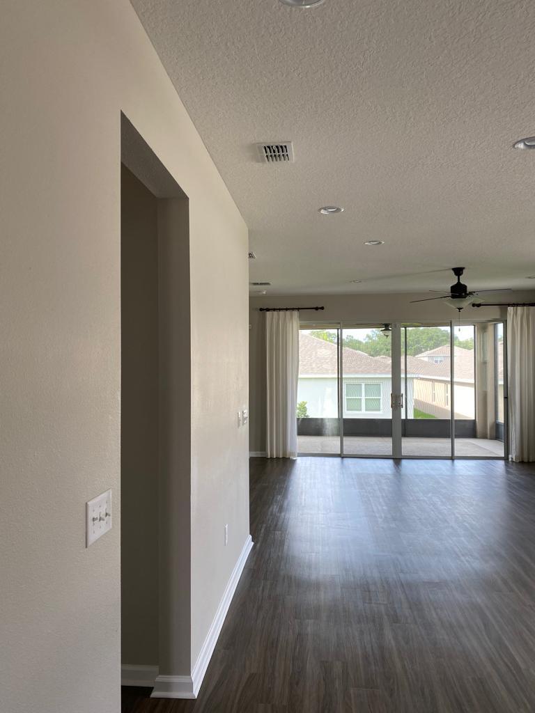 Building Photo - 125 Lake Smart Cir