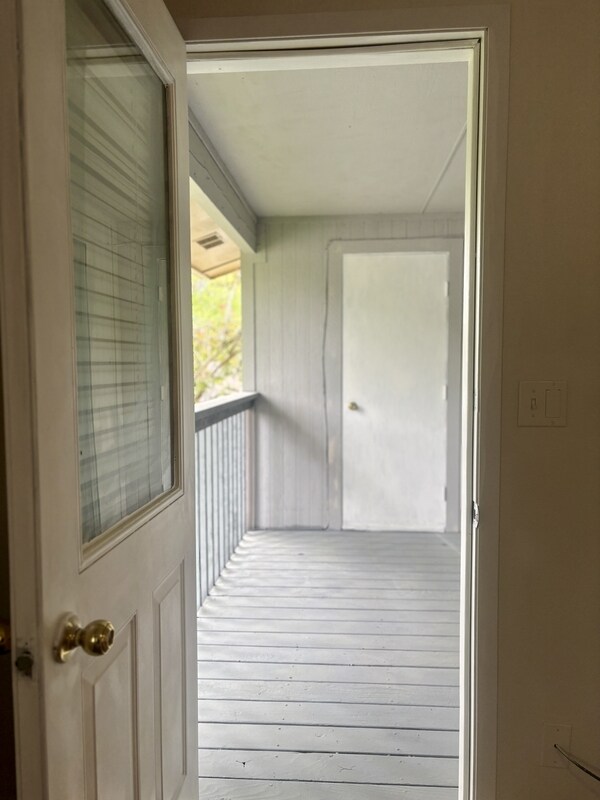 Building Photo - 228 N Latah St