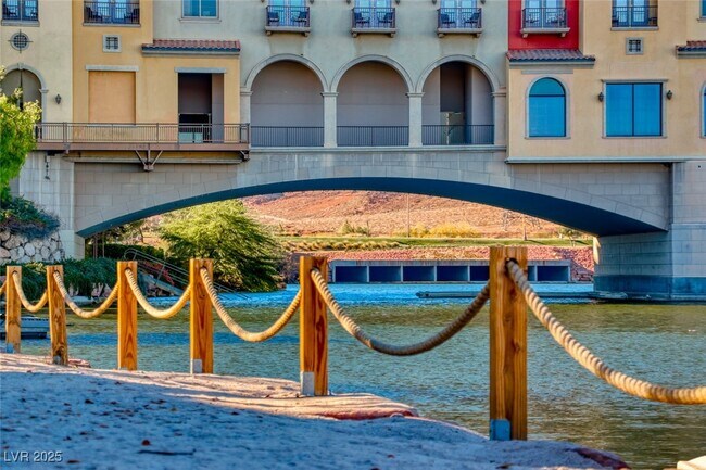 Building Photo - 64 Strada Principale