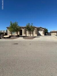 Building Photo - 3837 Tierra Campa Dr
