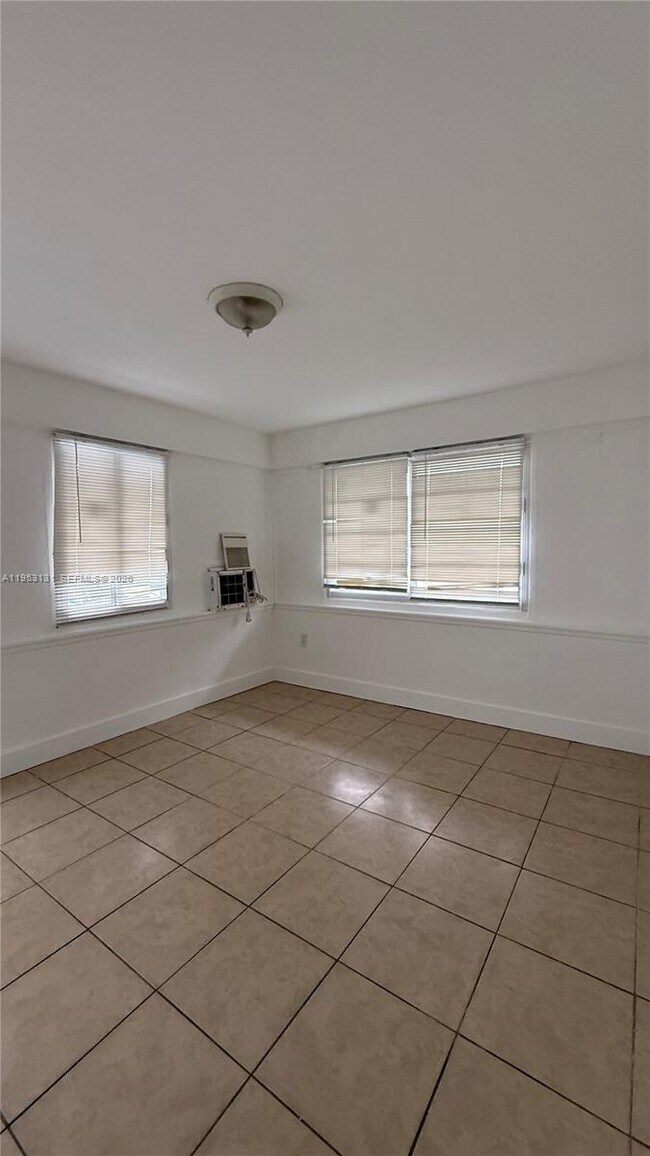 Building Photo - 5305 Biscayne Blvd