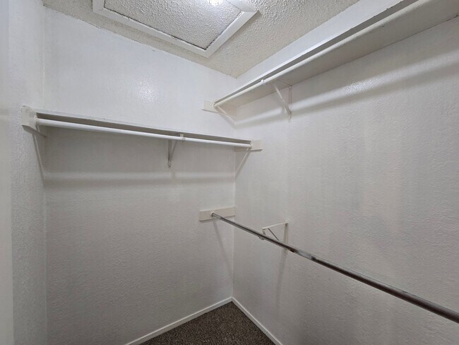 Building Photo - 1713 Cinnamon Path
