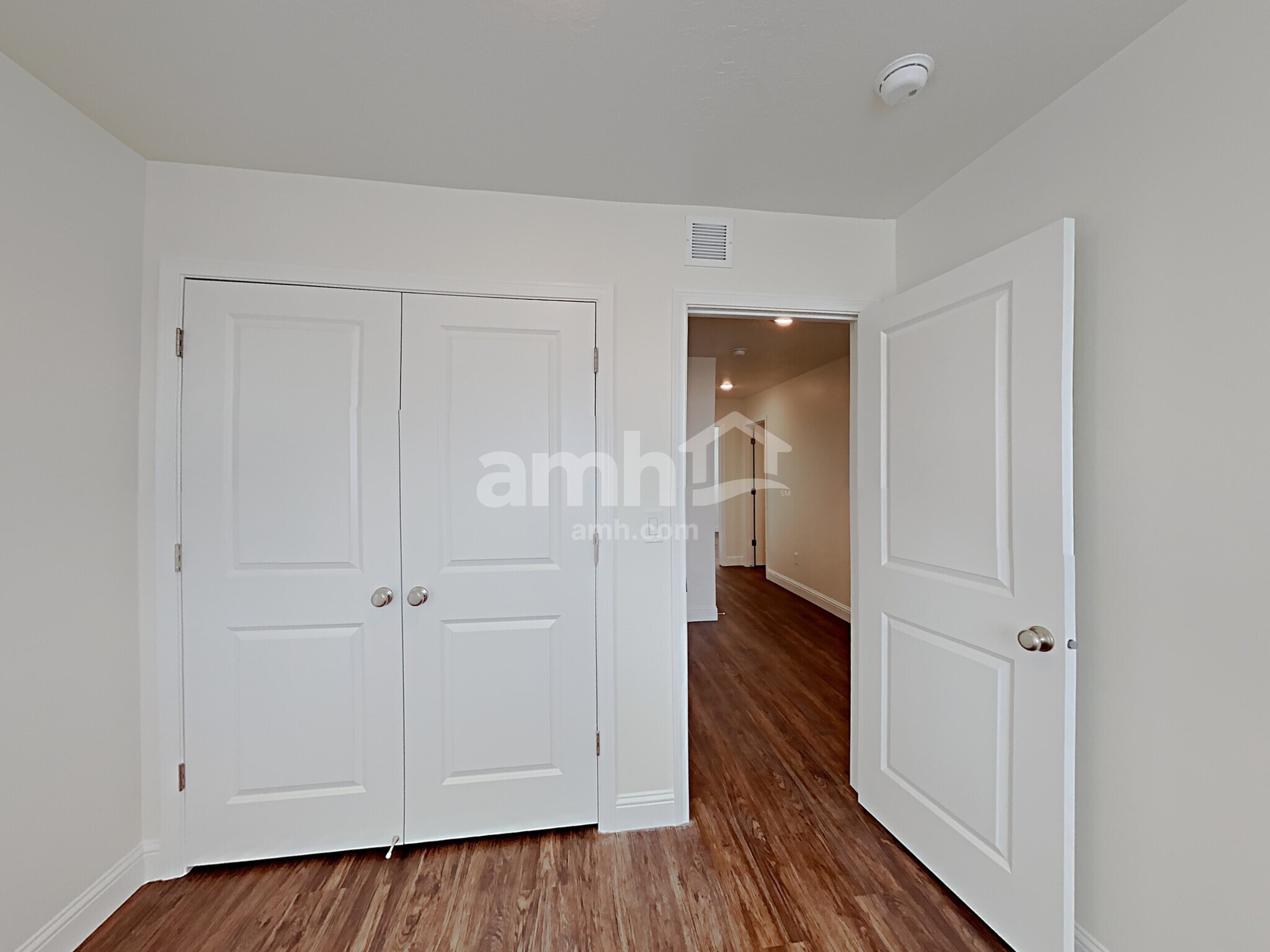 Building Photo - 1379 White St