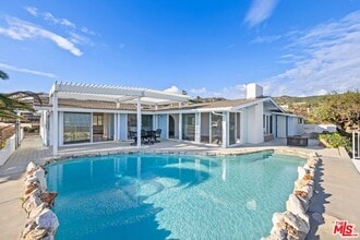 Building Photo - 918 Glenhaven Dr