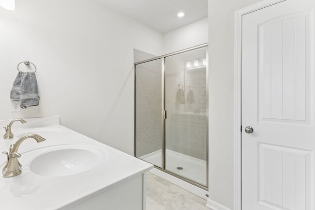 Building Photo - 140 Jackson Alan Dr