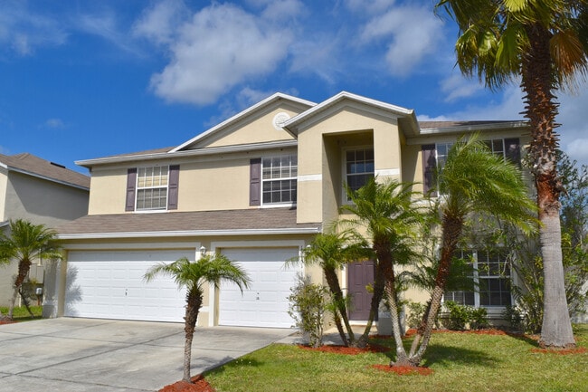 Primary Photo - Avalon Park Pool Home - Gated Street - 7 B...