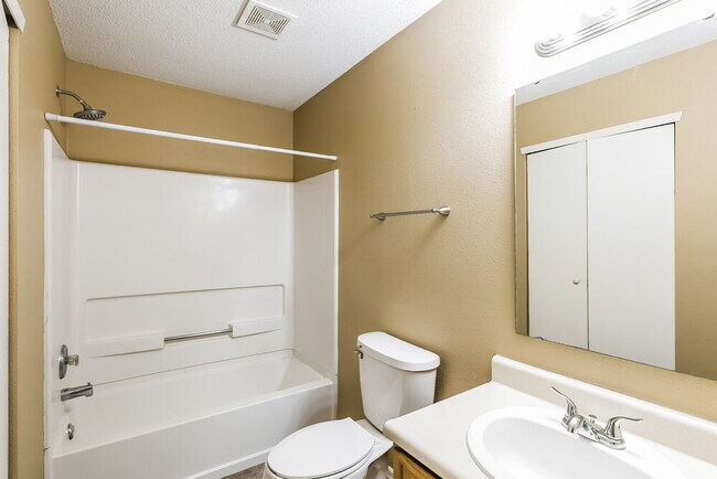 Building Photo - 2349 Providence Ct