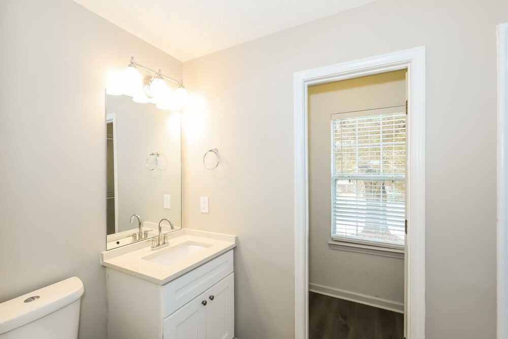 Building Photo - 11752 Spring Lake Way