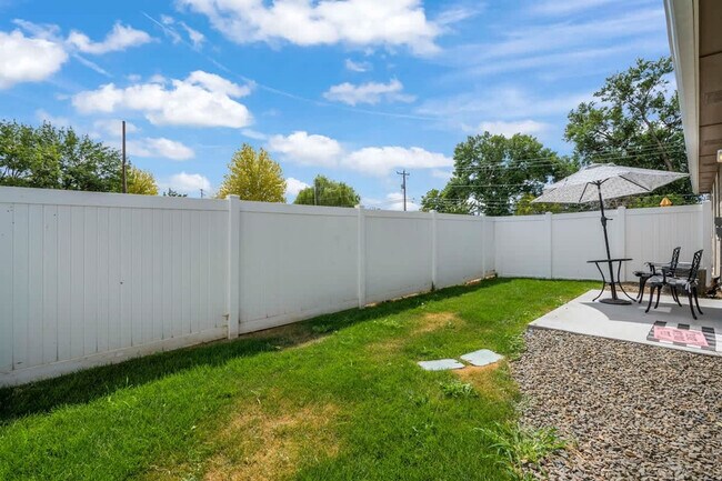 Building Photo - 2106 Ison Ct