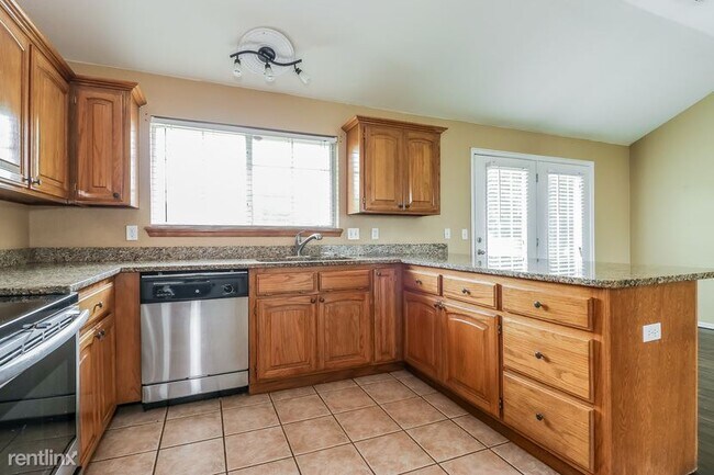 Building Photo - 3 br, 2 bath House - 2725 Tioga Circle