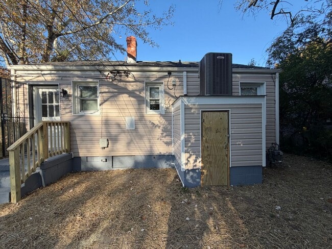 Building Photo - Great renovated 2 bedroom house in Richmond