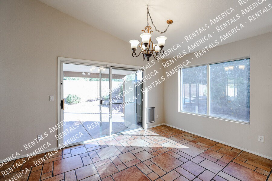 Building Photo - 5375 N 87th Ave
