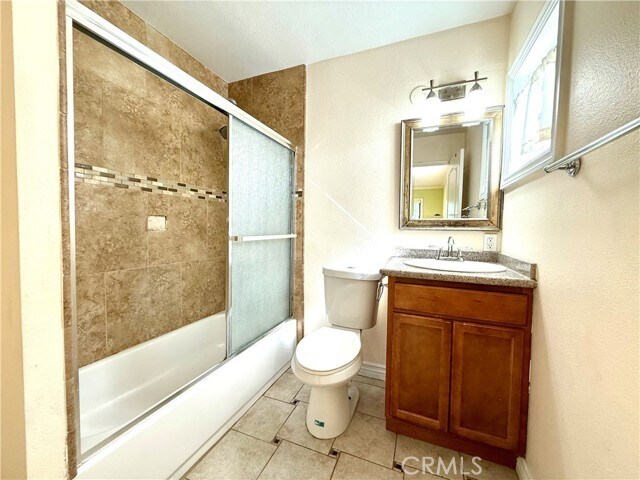 Building Photo - 7320 Lennox Ave