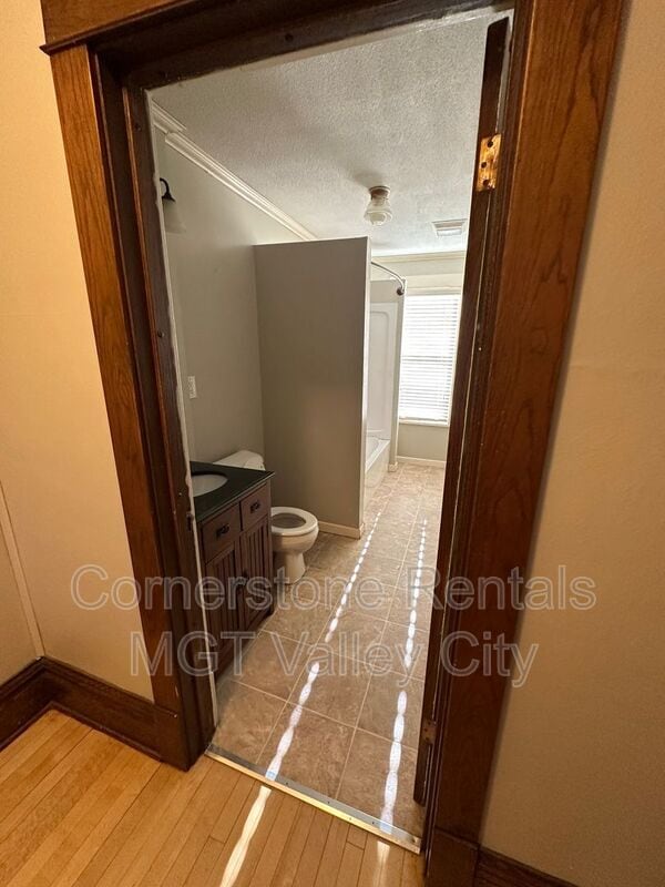 Building Photo - 141 6th St NW