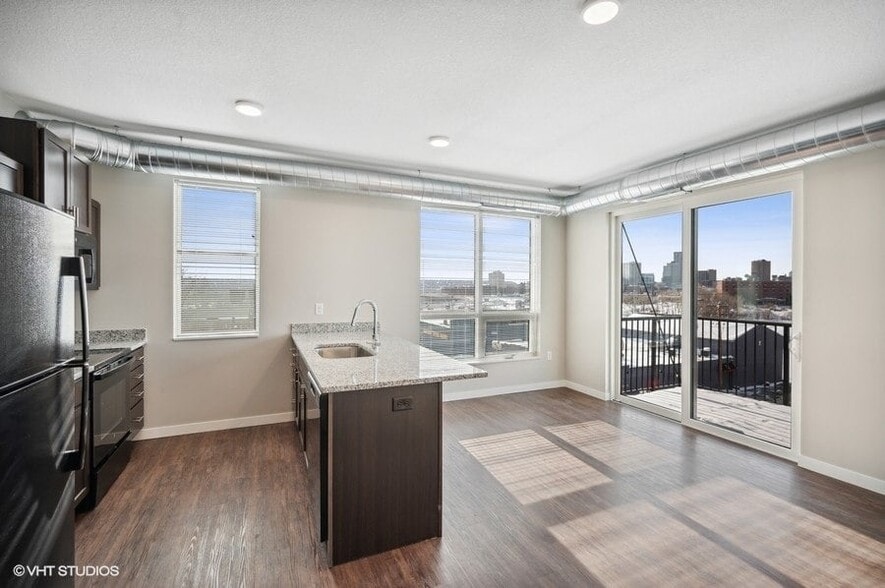 The Hollows 520 Payne Ave Saint Paul MN 55130 Apartment Finder