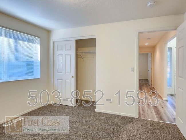 Building Photo - 13156 SW MENLOR Ln