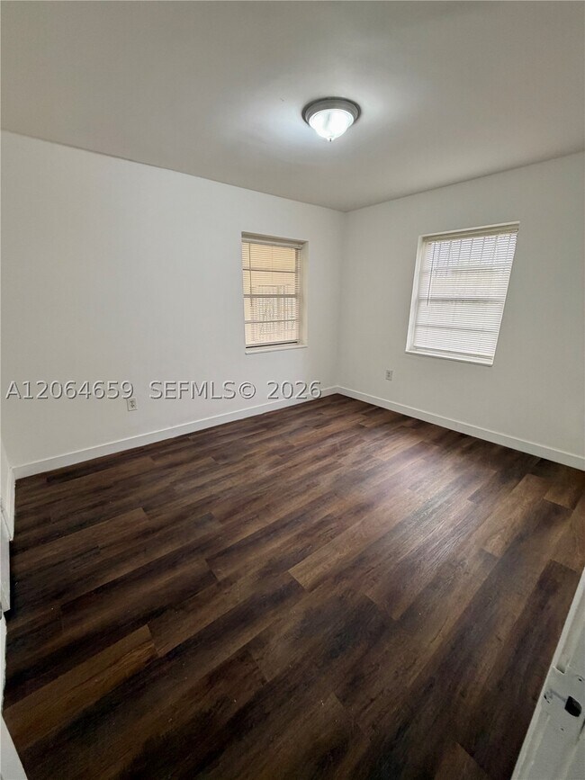 Building Photo - 1200 NW 37th Ave
