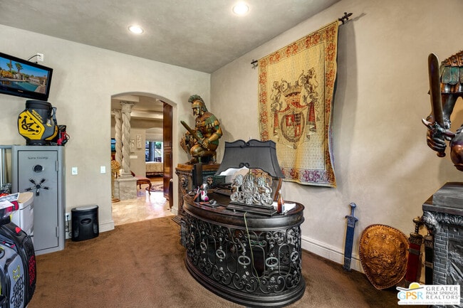 Building Photo - 57870 S Valley Ln