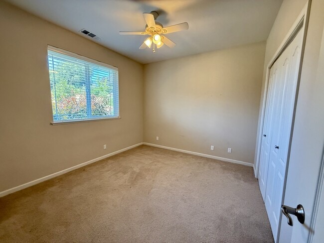 Building Photo - 1580 Kilham Ct