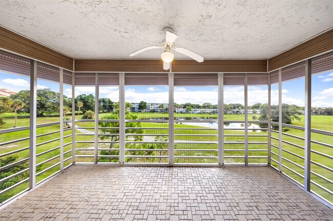 Building Photo - 800 Cypress Grove Dr