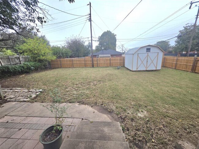 Building Photo - 3701 NW 59th St