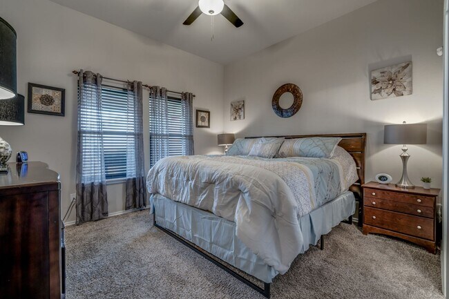 Building Photo - Deer Creek Schools