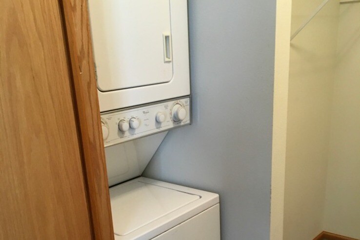 Building Photo - 211 W Mill St