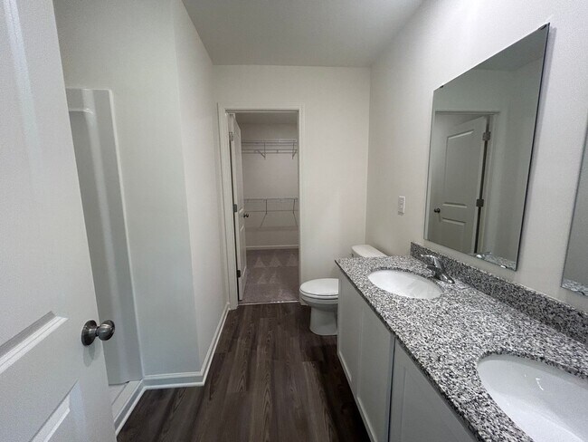 Building Photo - 724 Ironwood Ct