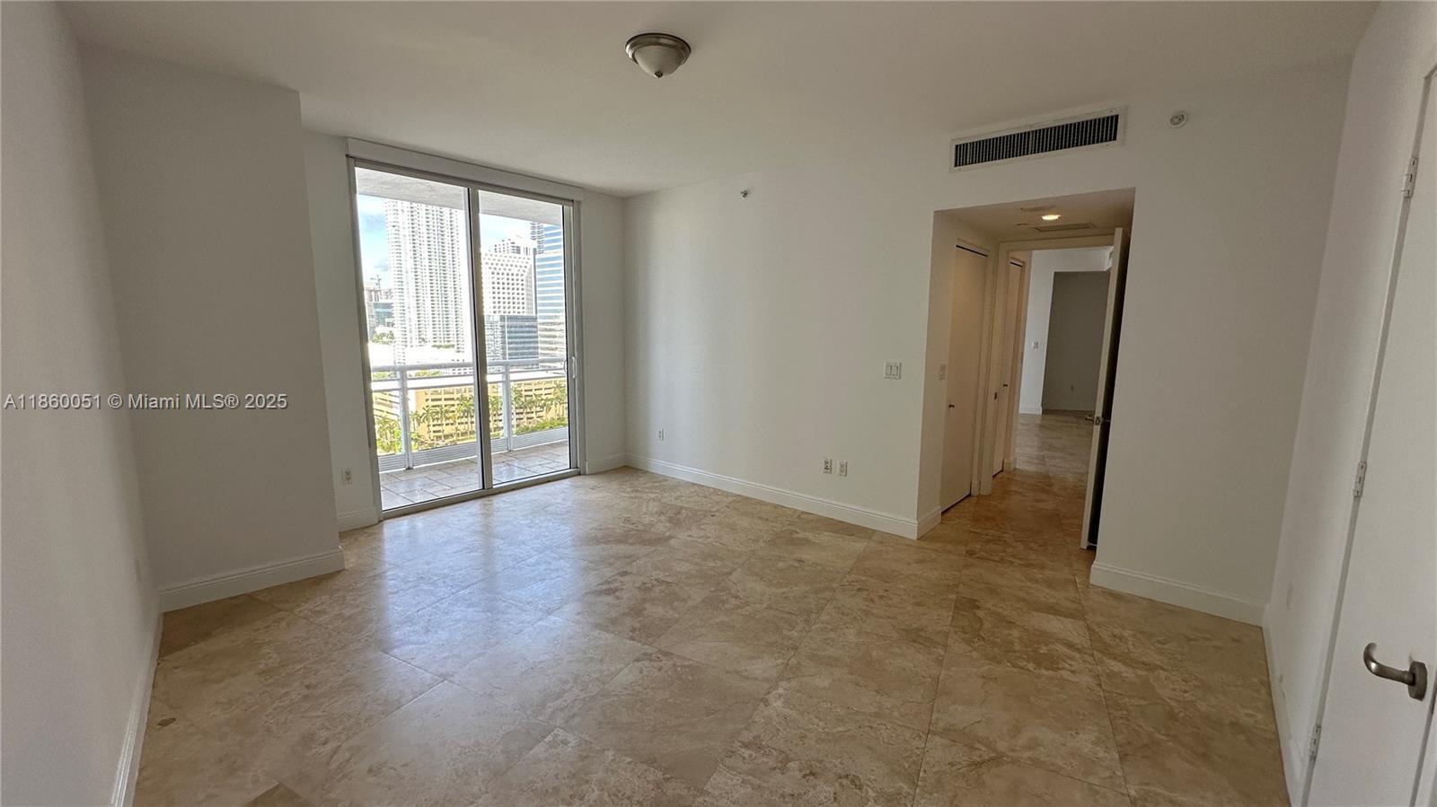 Building Photo - 901 Brickell Key Blvd