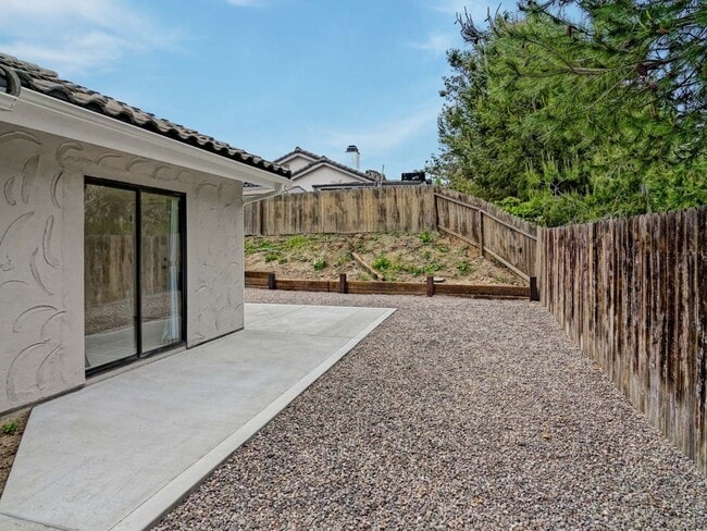 Building Photo - Remodeled Home On Quiet Cul-de-sac