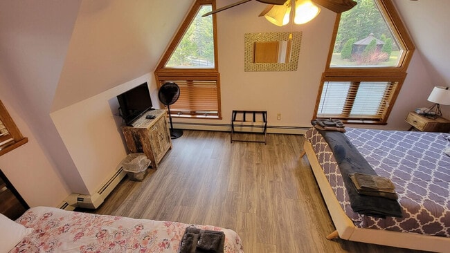 Building Photo - 140 Paquette Cir