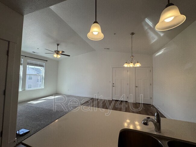 Building Photo - 511 N 310 W