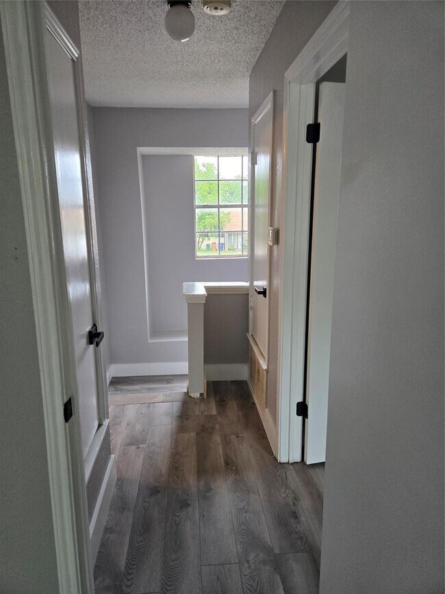 Building Photo - 10001 Parliament House Rd