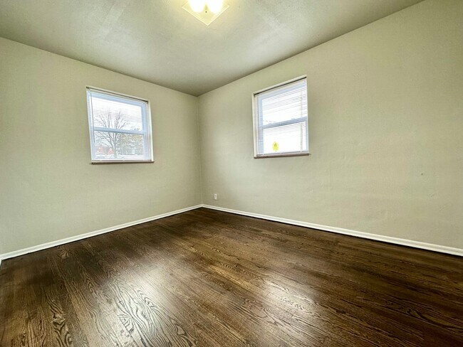 Building Photo - 2907 Lemay Ferry Rd