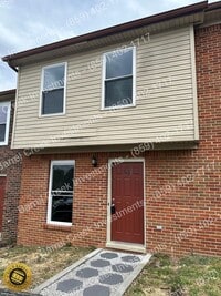 Building Photo - 2-Bed 1.5-Bath Townhome