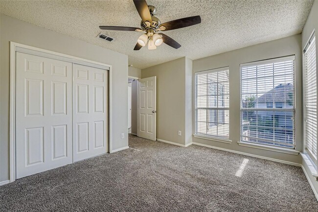 Building Photo - First month free in Lewisville