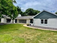 Building Photo - 4827 Knoxville Ave