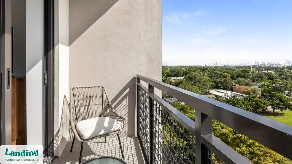 Building Photo - 1155 NE 126th St