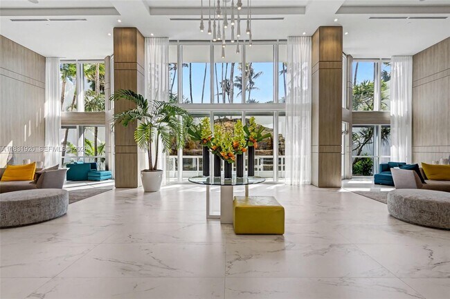 Building Photo - 21055 Yacht Club Dr