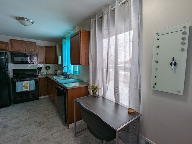 Kitchen view - 739 Hale St