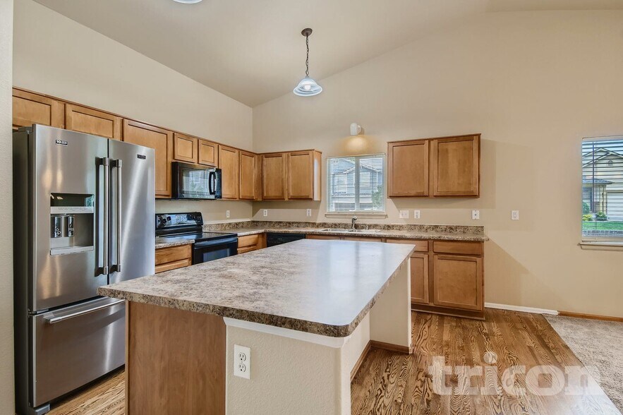 Building Photo - 6305 Clayton St