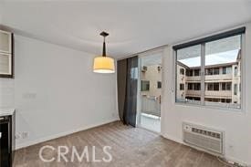 Building Photo - 525 N Sycamore Ave