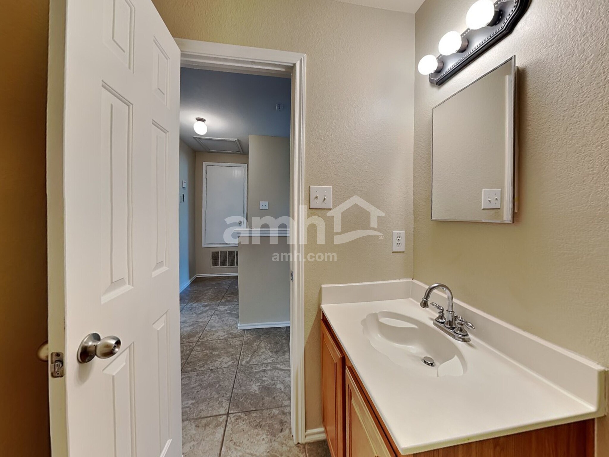 Building Photo - 13149 Cowper Dr