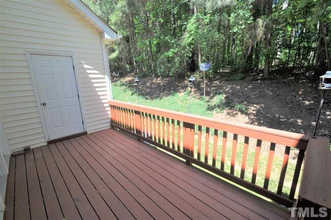 Building Photo - 2222 Trailwood Valley Cir